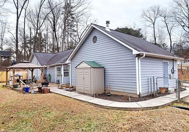 111 Seneca Way, Ellijay, GA 30540