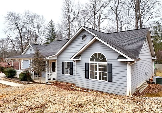 111 Seneca Way, Ellijay, GA 30540