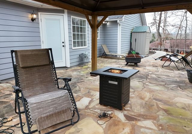 111 Seneca Way, Ellijay, GA 30540