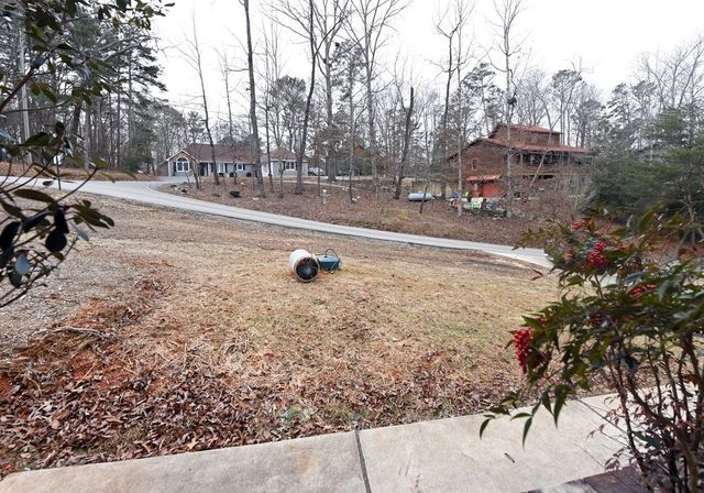 111 Seneca Way, Ellijay, GA 30540