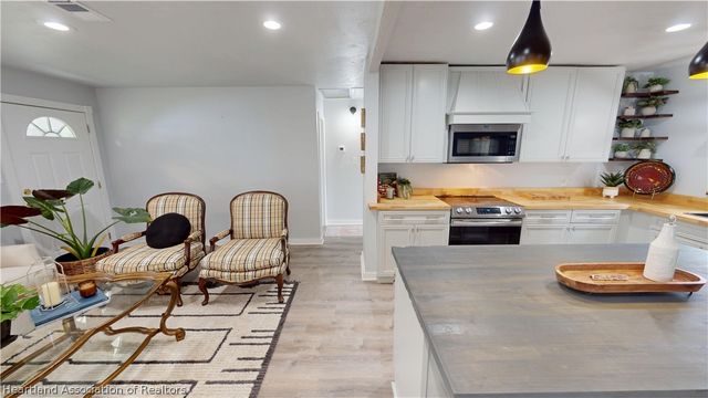 223 Cypress Point, Lorida, FL 33857