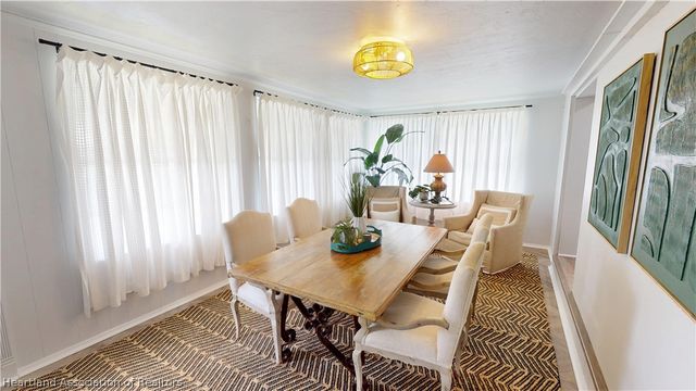 223 Cypress Point, Lorida, FL 33857