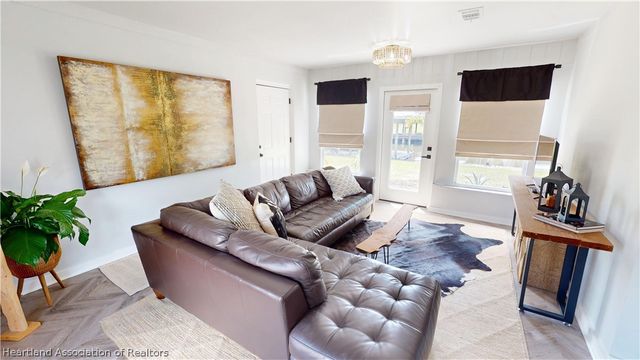 223 Cypress Point, Lorida, FL 33857