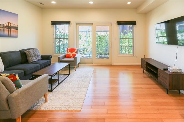 161 S 16th St, South Side, PA 15203