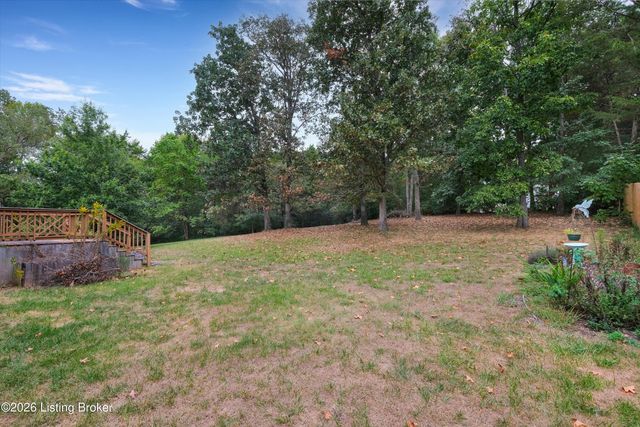 5304 Wild River Ct, Louisville, KY 40229