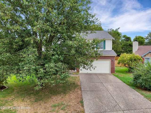 5304 Wild River Ct, Louisville, KY 40229