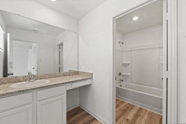 11506 Woodpecker Dr, San Antonio, TX 78223