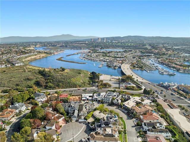 101 Kings Place, Newport Beach, CA 92663