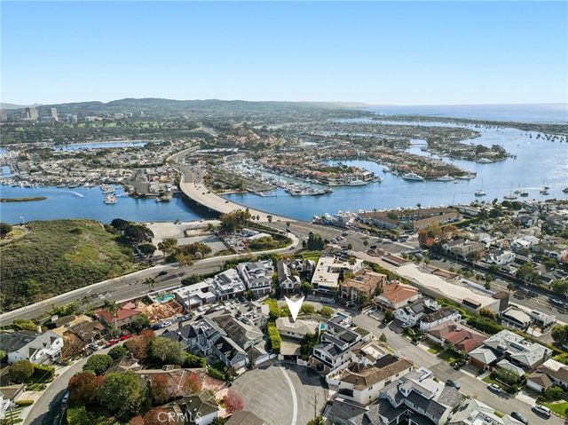 101 Kings Place, Newport Beach, CA 92663