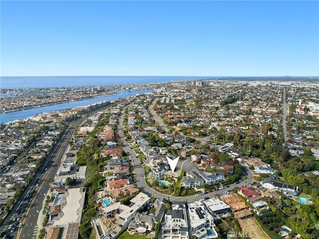 101 Kings Place, Newport Beach, CA 92663