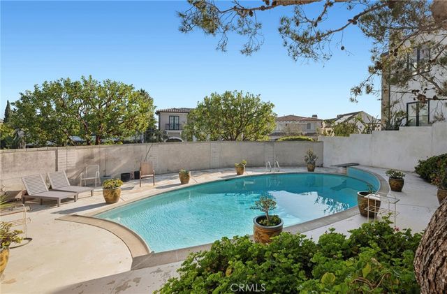 101 Kings Place, Newport Beach, CA 92663