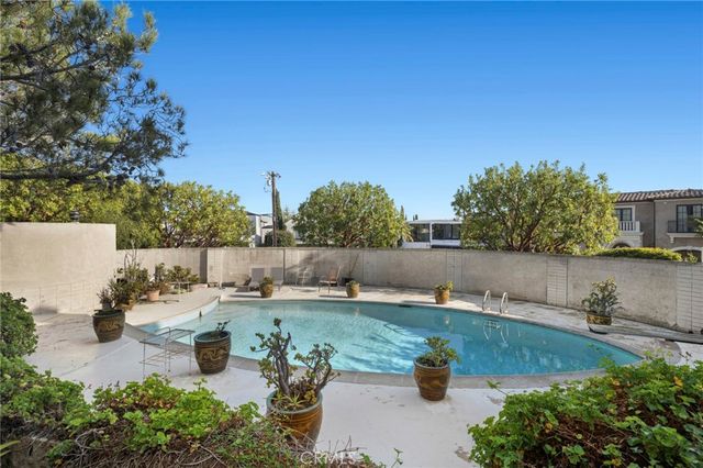 101 Kings Place, Newport Beach, CA 92663