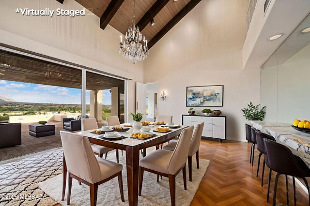 8450 N Nob Hill Drive, Tucson, AZ 85742