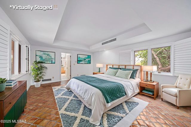 8450 N Nob Hill Drive, Tucson, AZ 85742