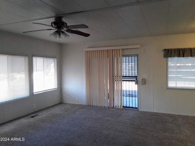 10701 N 99th Avenue 159, Peoria, AZ 85345