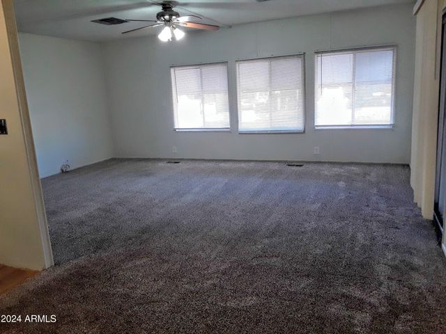 10701 N 99th Avenue 159, Peoria, AZ 85345