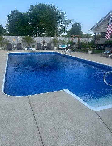 99 Busby Rd, Loretto, TN 38469