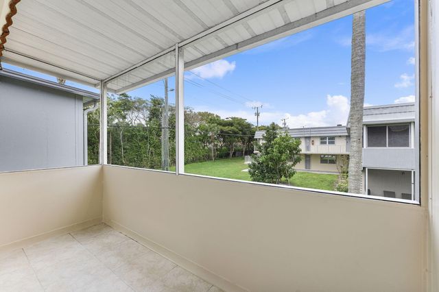 527 Brittany K, Delray Beach, FL 33446
