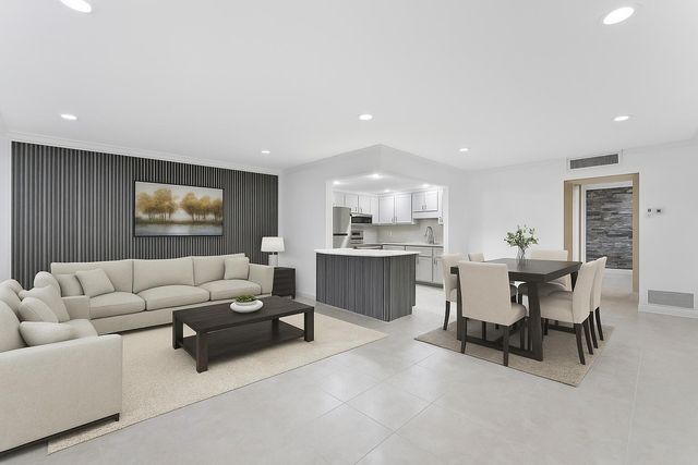 527 Brittany K, Delray Beach, FL 33446