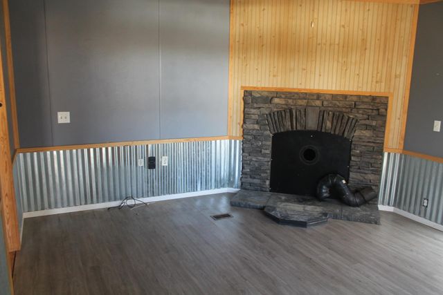 5406 Johnson Creek RD, Covington, VA 24426