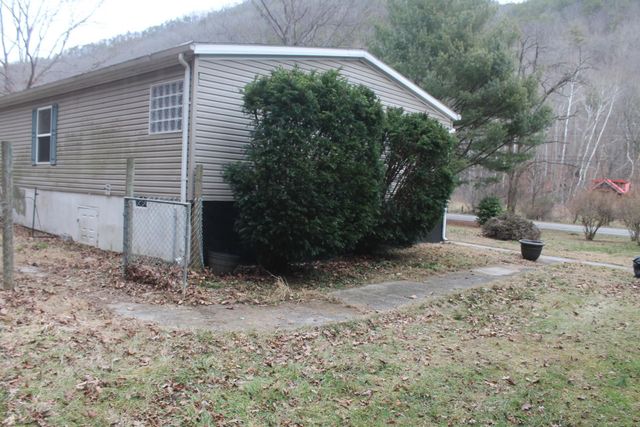 5406 Johnson Creek RD, Covington, VA 24426