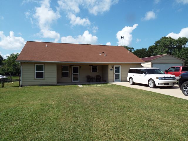 721 Midway Road, Tool, TX 75143