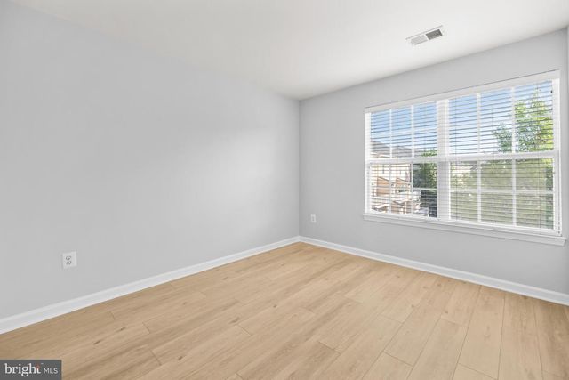 5071 KILBURN ST, Alexandria, VA 22304