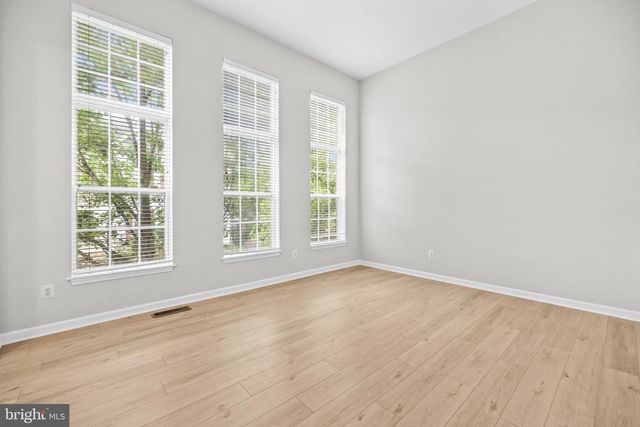 5071 KILBURN ST, Alexandria, VA 22304