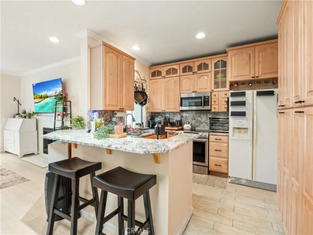 2396 Pleasant Way I, Thousand Oaks, CA 91362