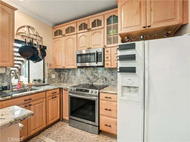 2396 Pleasant Way I, Thousand Oaks, CA 91362
