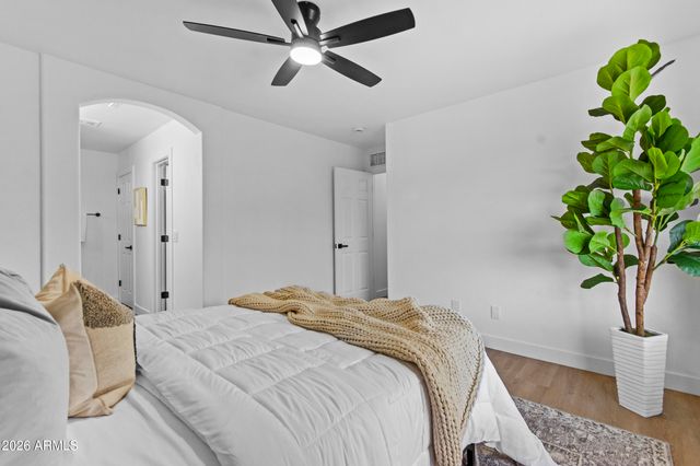 6611 S 17TH Avenue, Phoenix, AZ 85041