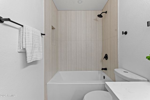 6611 S 17TH Avenue, Phoenix, AZ 85041