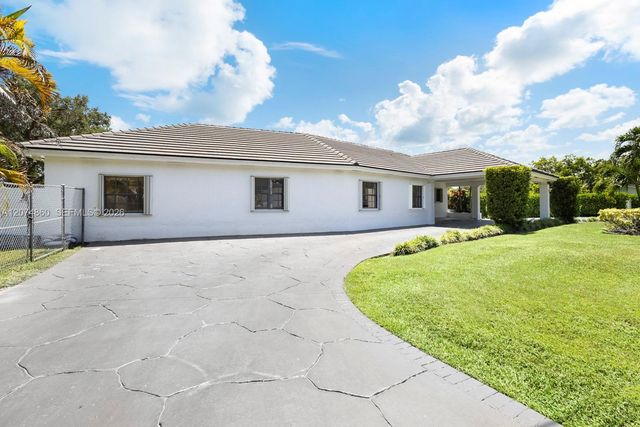 11601 SW 88th Avenue, Miami, FL 33176