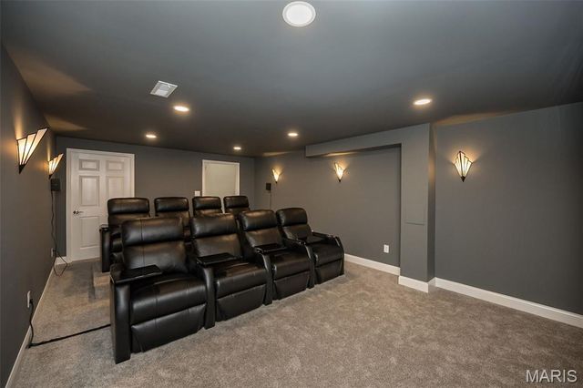 15644 Hedgeford Court, Chesterfield, MO 63017