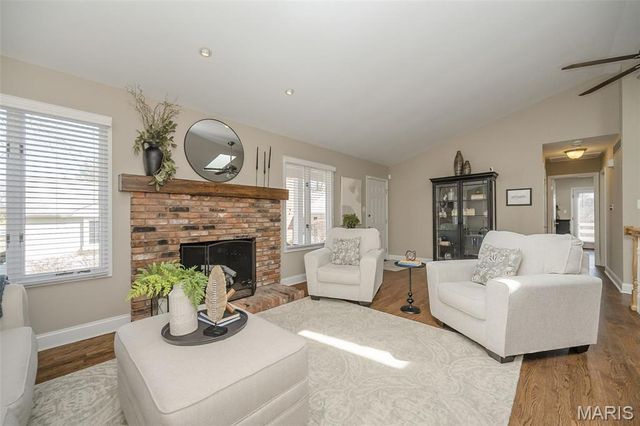 15644 Hedgeford Court, Chesterfield, MO 63017