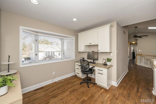 15644 Hedgeford Court, Chesterfield, MO 63017