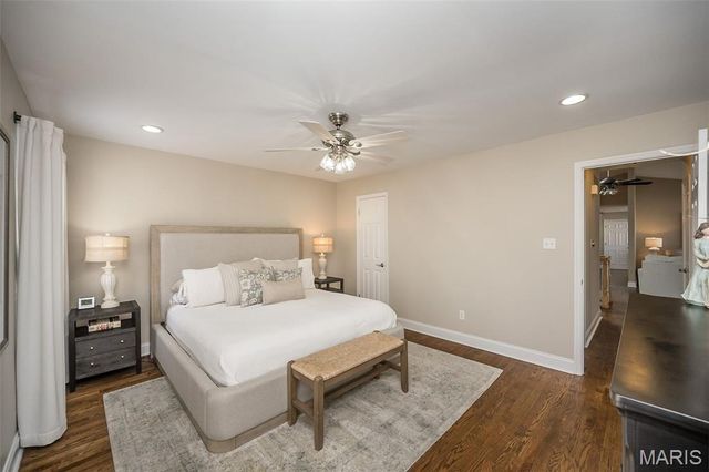 15644 Hedgeford Court, Chesterfield, MO 63017