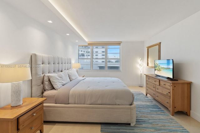 100 Lincoln Rd 543, Miami Beach, FL 33139