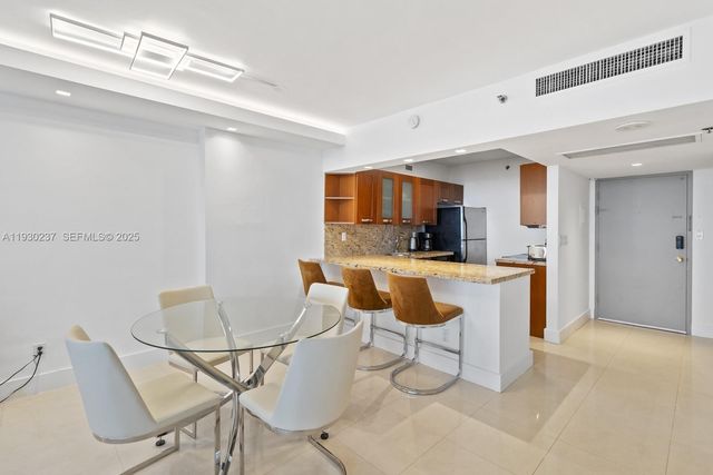 100 Lincoln Rd 543, Miami Beach, FL 33139