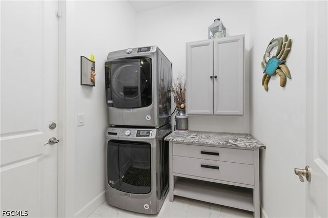 1344 NW 13th PL, Cape Coral, FL 33993