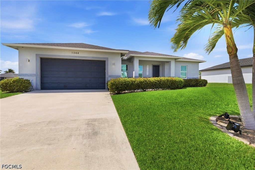 1344 NW 13th PL, Cape Coral, FL 33993