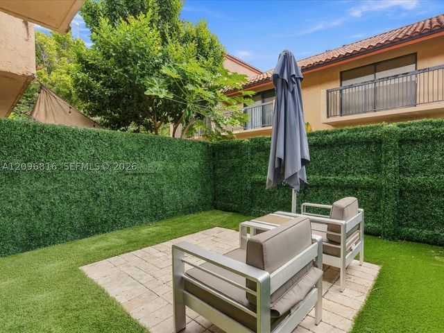10253 SW 77th Ct, Miami, FL 33156
