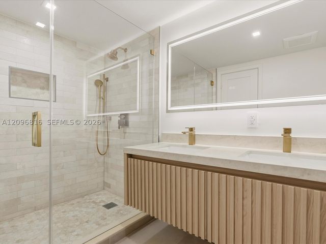 10253 SW 77th Ct, Miami, FL 33156