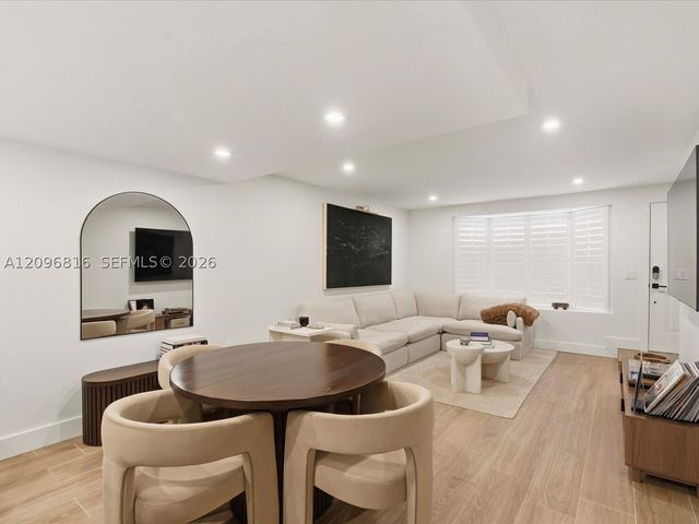 10253 SW 77th Ct, Miami, FL 33156