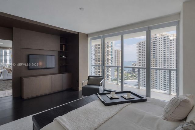 465 Brickell Ave 2101, Miami, FL 33131