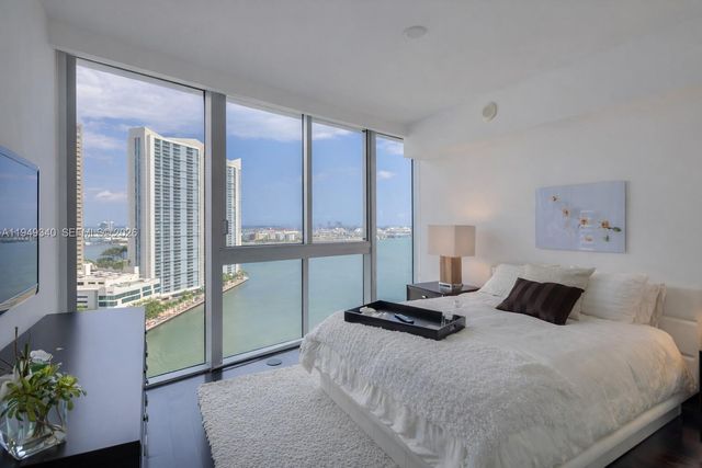 465 Brickell Ave 2101, Miami, FL 33131