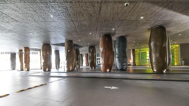 465 Brickell Ave 2101, Miami, FL 33131