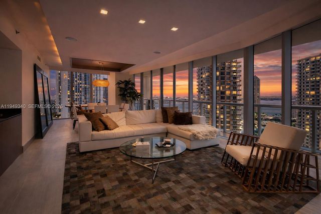 465 Brickell Ave 2101, Miami, FL 33131