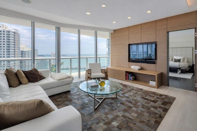 465 Brickell Ave 2101, Miami, FL 33131