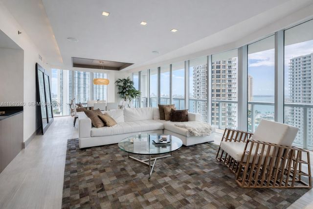 465 Brickell Ave 2101, Miami, FL 33131